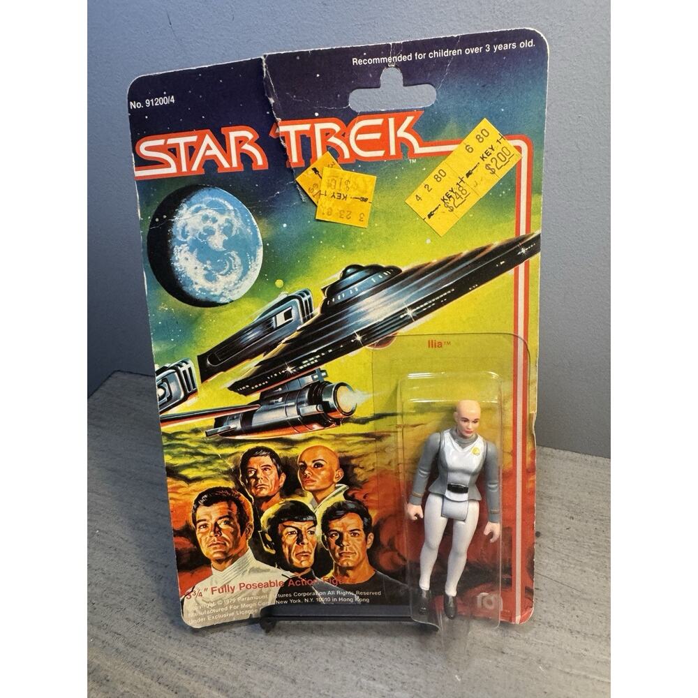 Vintage Star Trek Mego 3 3/4 Llia Figire Carded